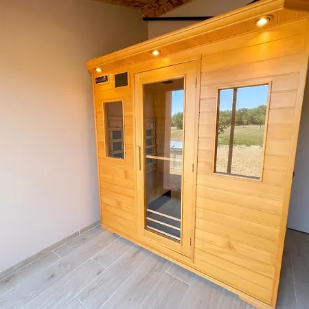 Domek alpejski Cosy Avec Piscine A Chazemais